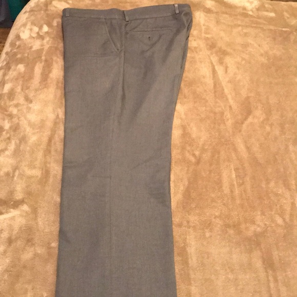 Kenneth Cole Reaction Suit in Gray - Picture 3 of 3